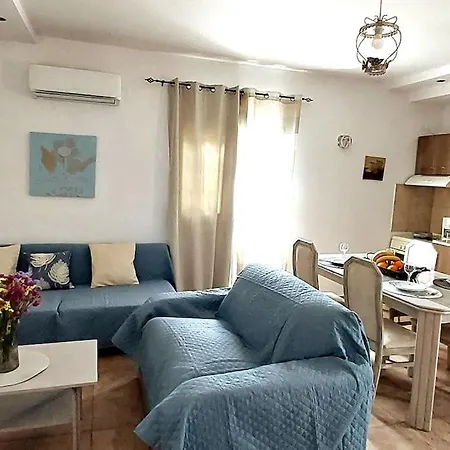 Alexandra's House